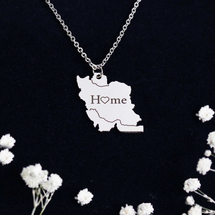 گردنبند مدل نقشه ایران طرح Home استیل نقره ای رنگ ثابت