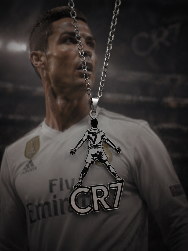 گردنبند مدل کریستیانو رونالدو و نماد CR7